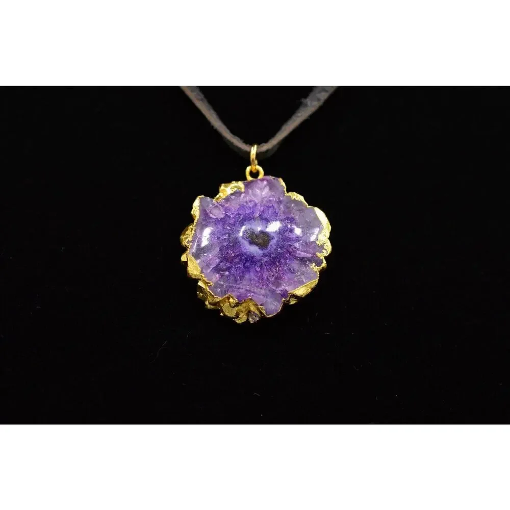 Calinana Handmade USA Necklace Pendant Geode Purple Stone Brushed Gold Bin3D